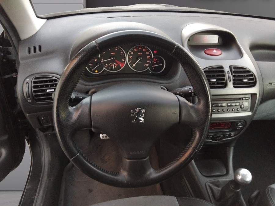 PEUGEOT d'occasion 206 PEUGEOT 206 S16 2.0 138 de 2004 Beauvais (60)﻿