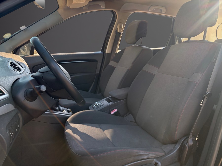 RENAULT d'occasion SCENIC 1.5 dCi 110ch energy Bose eco² de 2013 Méry
