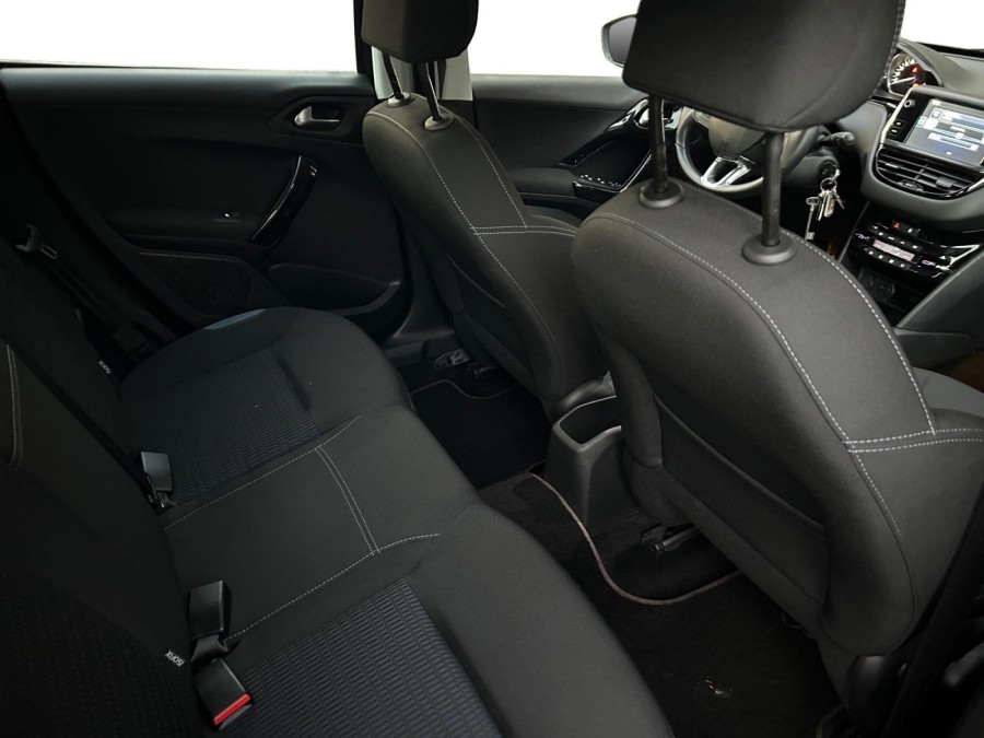 PEUGEOT d'occasion 208 1.2 VTI 82 ENVY de 2015 Vaucresson (92)﻿