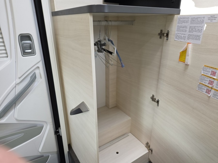 FORD d'occasion TRANSIT 2.0 ECOBLUE 170 de 2023 Vannes (56)﻿