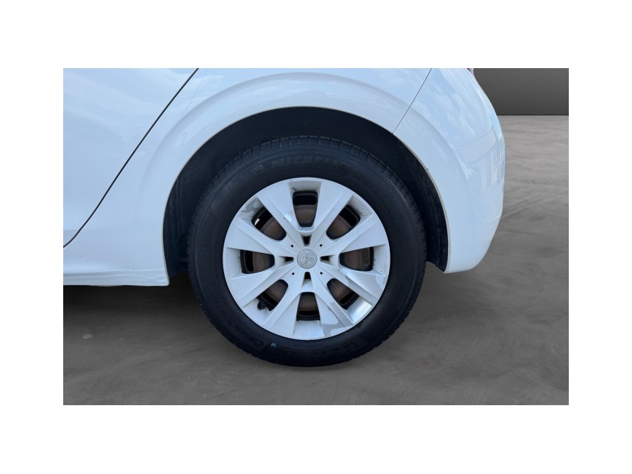 PEUGEOT d'occasion 208 I 1.6 BlueHDi de 2015 Compiègne (60)﻿