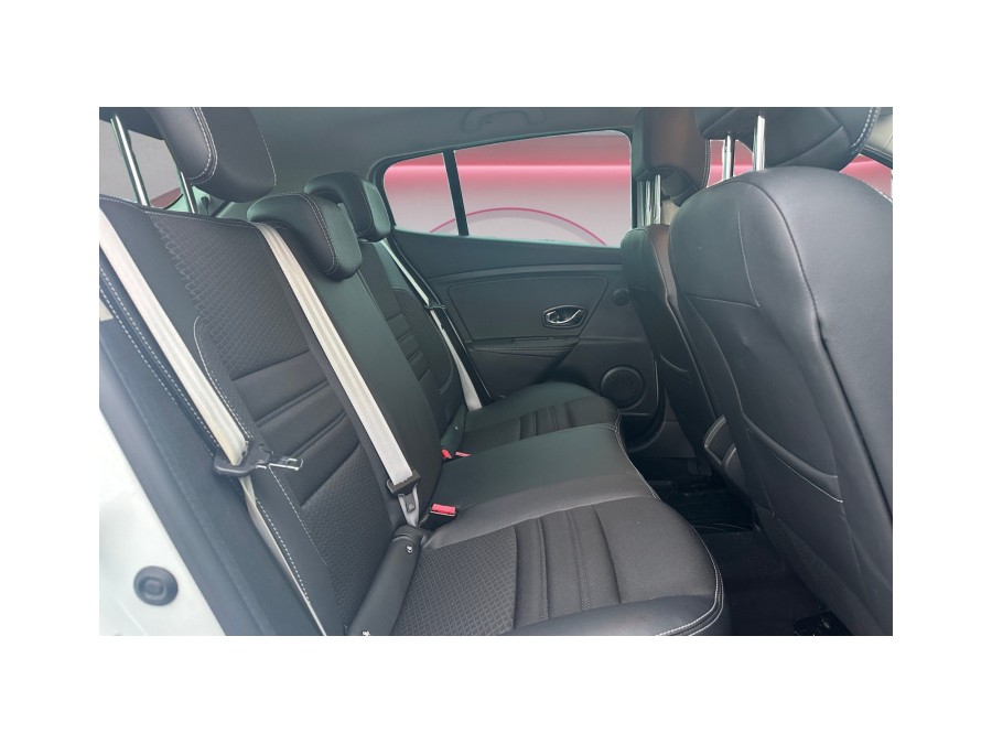 RENAULT d'occasion MEGANE TCE 130 BOSE EDC de 2015 Pau (64)﻿