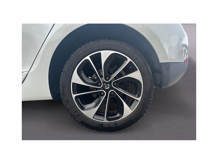 RENAULT d'occasion MEGANE TCE 130 BOSE EDC de 2015 Pau (64)﻿