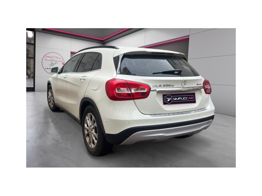MERCEDES d'occasion CLASSE GLA GLA 200 D BUSINESS 4MATIC BA de 2016