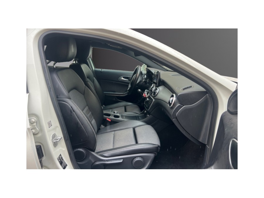 MERCEDES d'occasion CLASSE GLA GLA 200 D BUSINESS 4MATIC BA de 2016