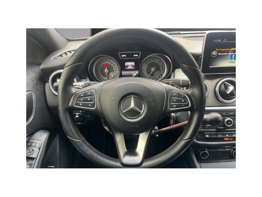 MERCEDES d'occasion CLASSE GLA GLA 200 D BUSINESS 4MATIC BA de 2016