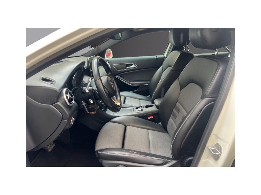 MERCEDES d'occasion CLASSE GLA GLA 200 D BUSINESS 4MATIC BA de 2016