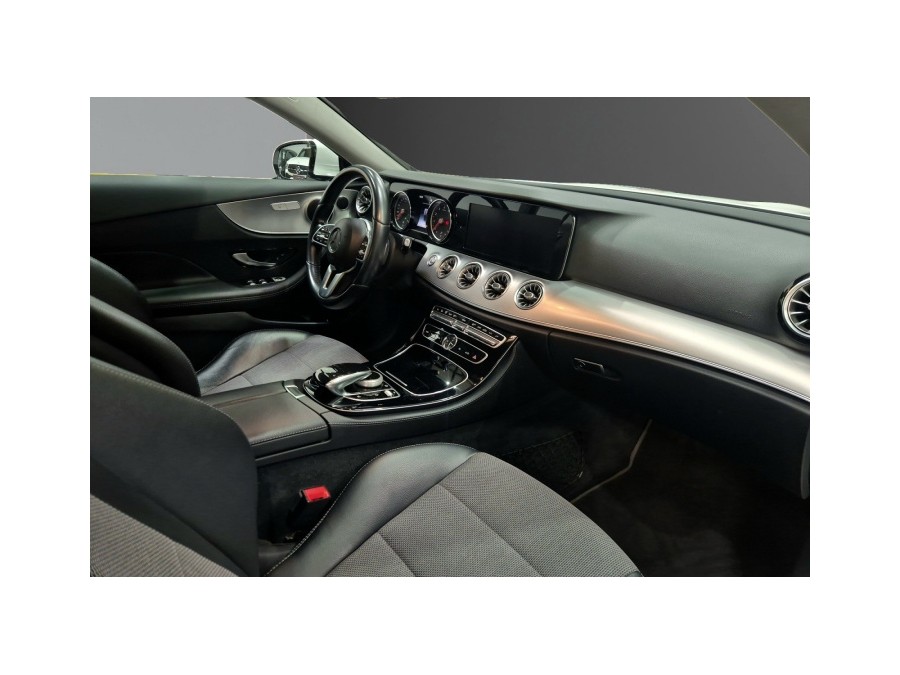 MERCEDES d'occasion CLASSE E V E200 AMG LINE BA de 2018 Lyon Ouest