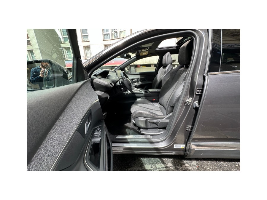 PEUGEOT d'occasion 5008 1.6 THP 165 ALLURE EAT de 2018 Paris 15 (75)﻿