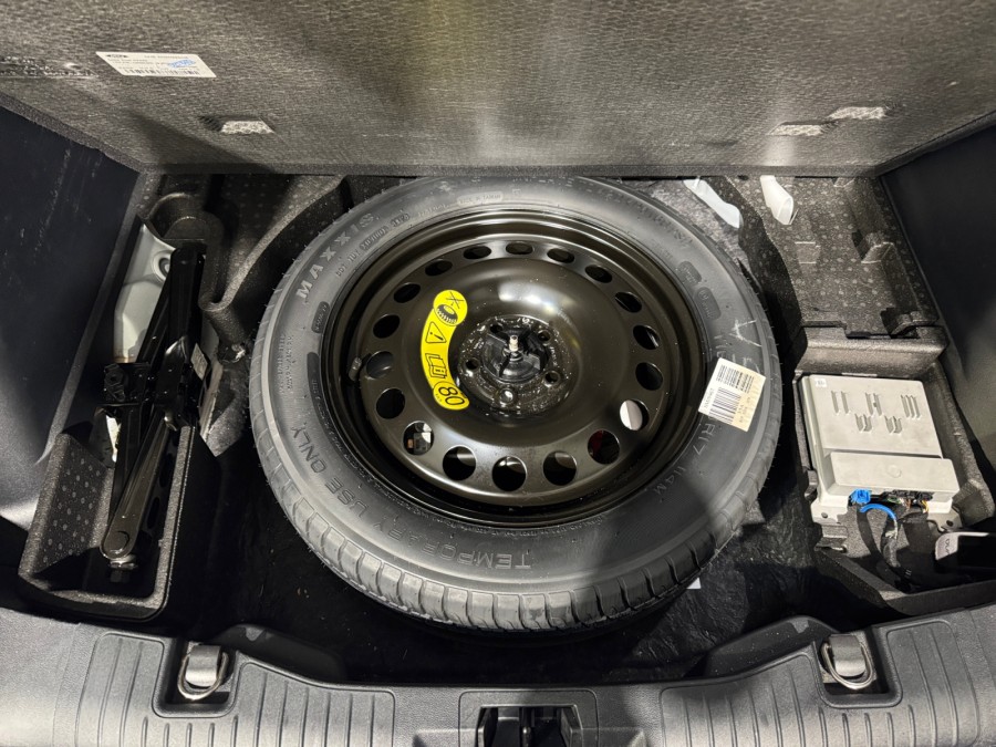 FORD d'occasion KUGA 2.5 duratec fhev 180 de 2025 Narbonne (11)﻿