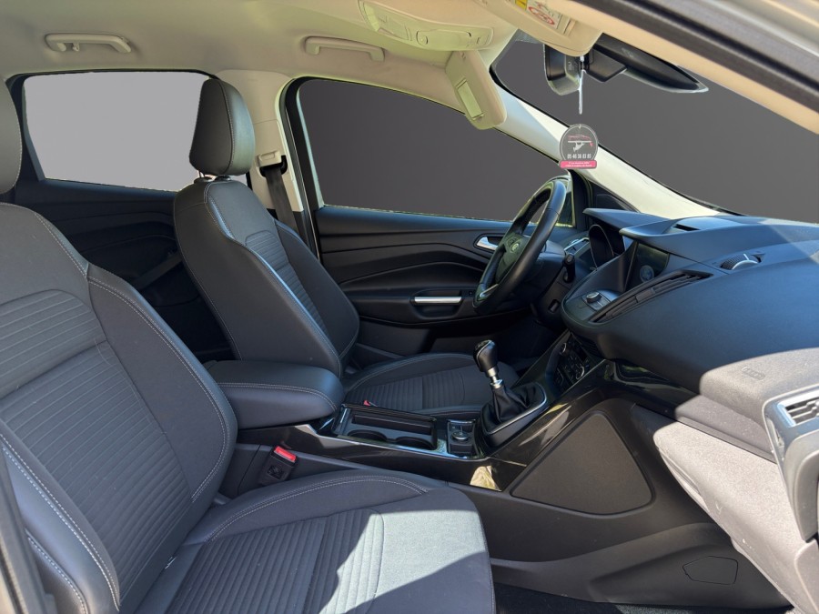 FORD d'occasion KUGA 1.5 FLEXIFUEL 150 TITANIUM de 2019 Royan (17)﻿