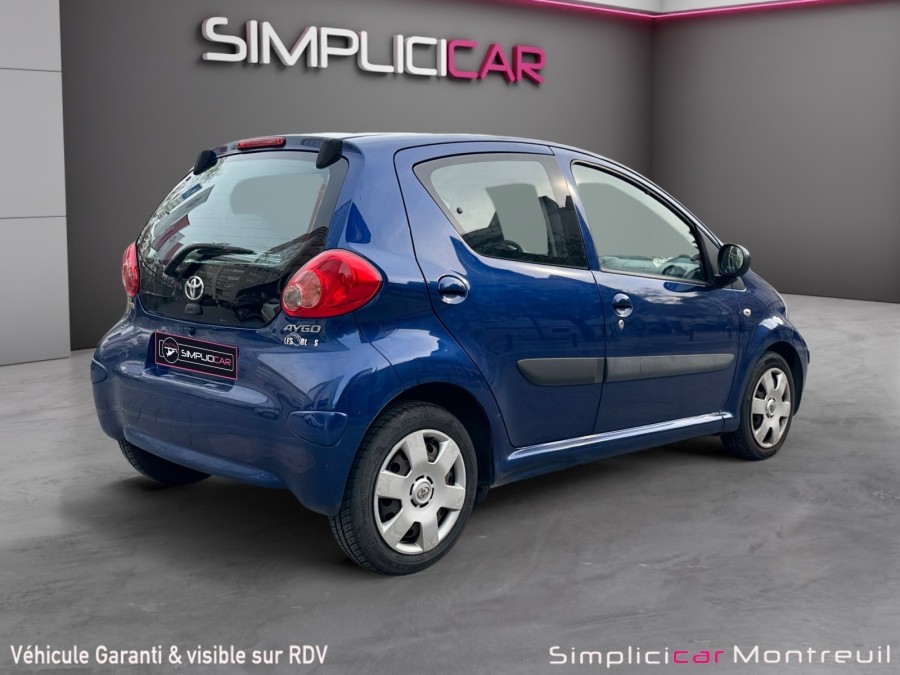 TOYOTA d'occasion AYGO 1.0 VVT-I Les Bleus de 2007 Montreuil (93)﻿