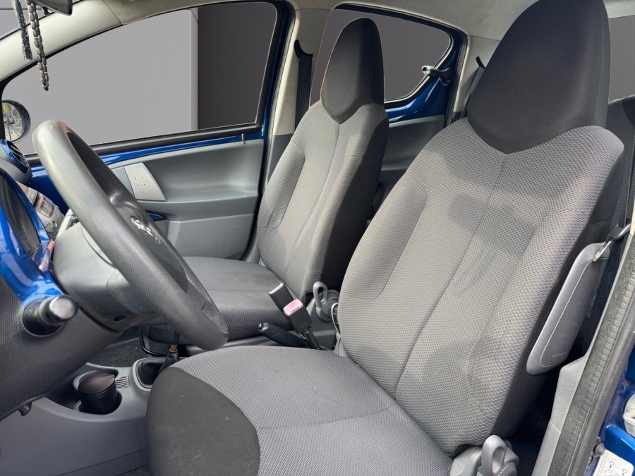 TOYOTA d'occasion AYGO 1.0 VVT-I Les Bleus de 2007 Montreuil (93)﻿