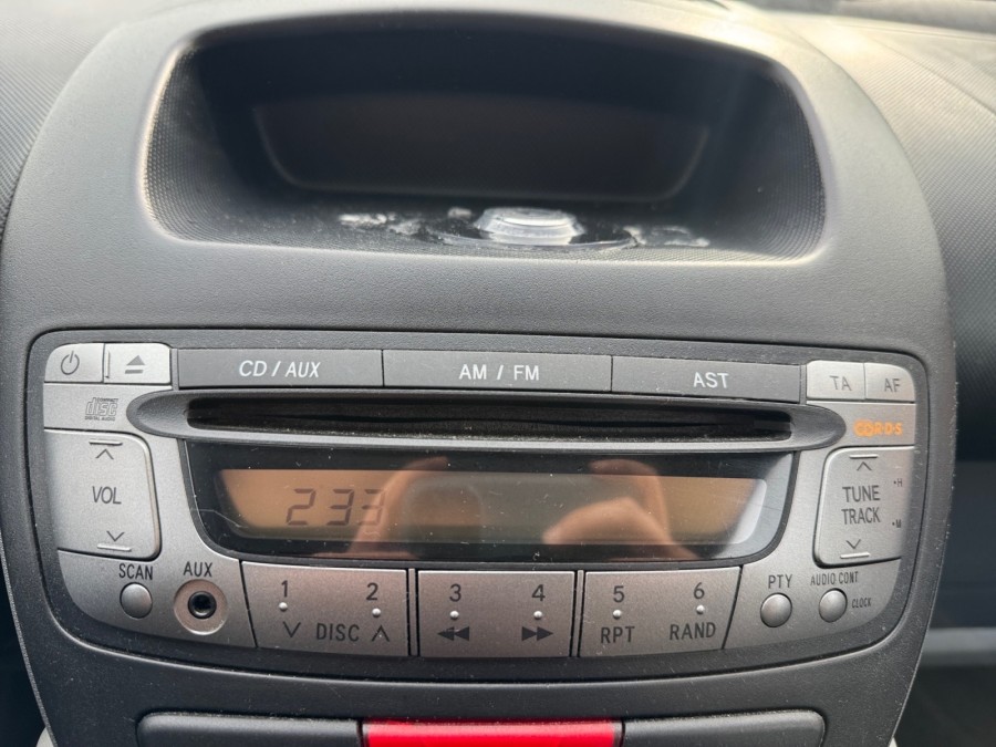 TOYOTA d'occasion AYGO 1.0 VVT-I Les Bleus de 2007 Montreuil (93)﻿