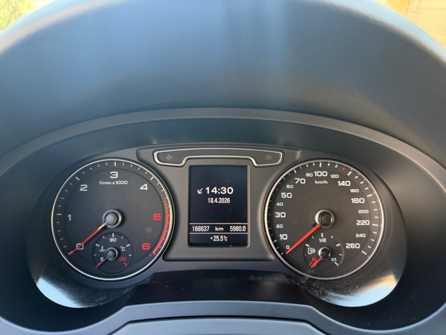 AUDI d'occasion Q3 2.0 TDI 140 ATTRACTION de 2013 Cannes (06)﻿