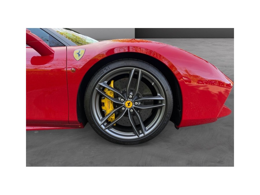 FERRARI d'occasion 488 GTB V8 670 de 2016 Montreuil (93)﻿