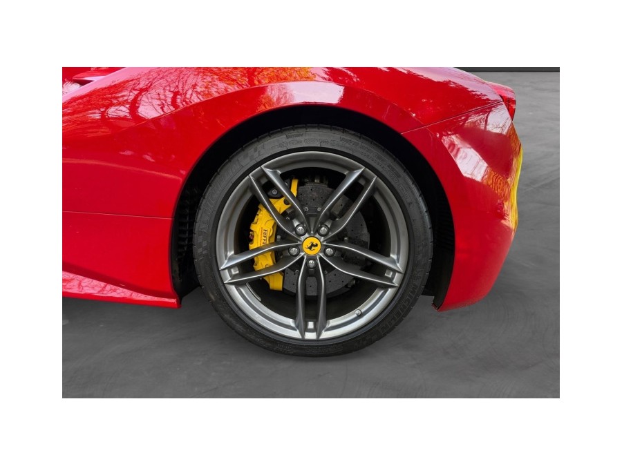 FERRARI d'occasion 488 GTB V8 670 de 2016 Montreuil (93)﻿