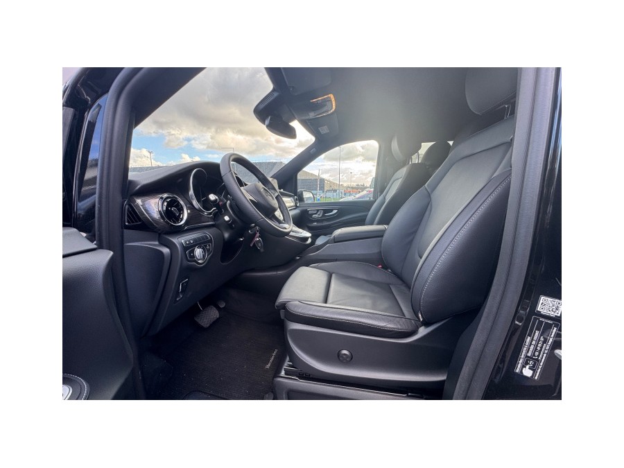 MERCEDES d'occasion CLASSE EQV E-VITO TOURER LONG PRO de 2024 Paris