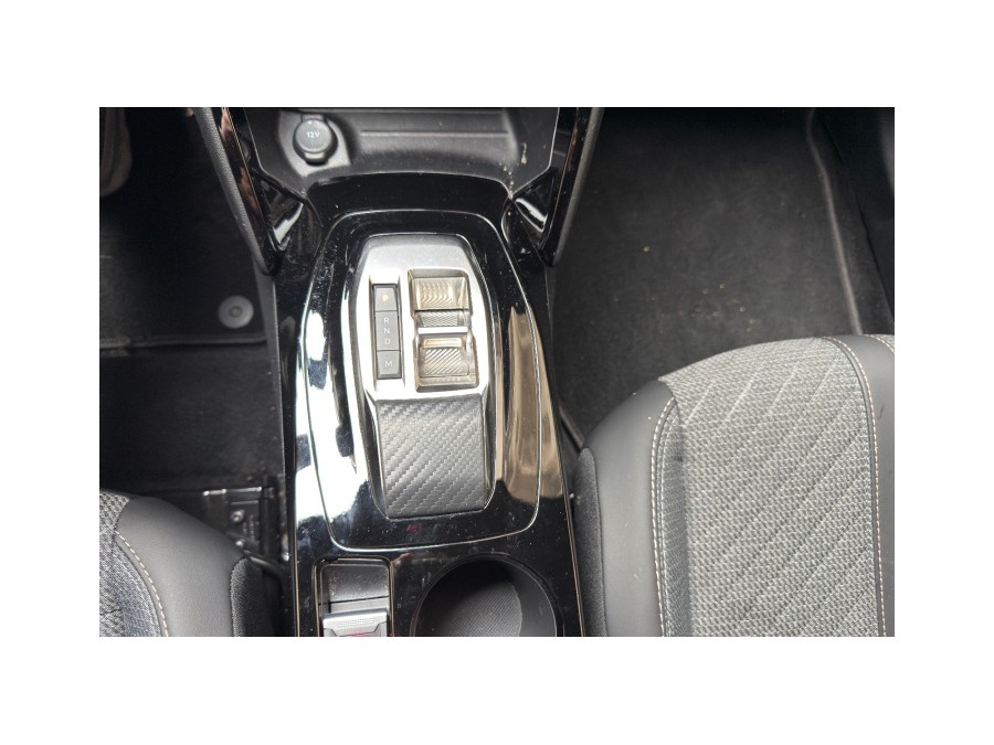 PEUGEOT d'occasion 2008 1.2 HYBRID 145 GT E-DCS de 2025 Paris 15 (75)﻿