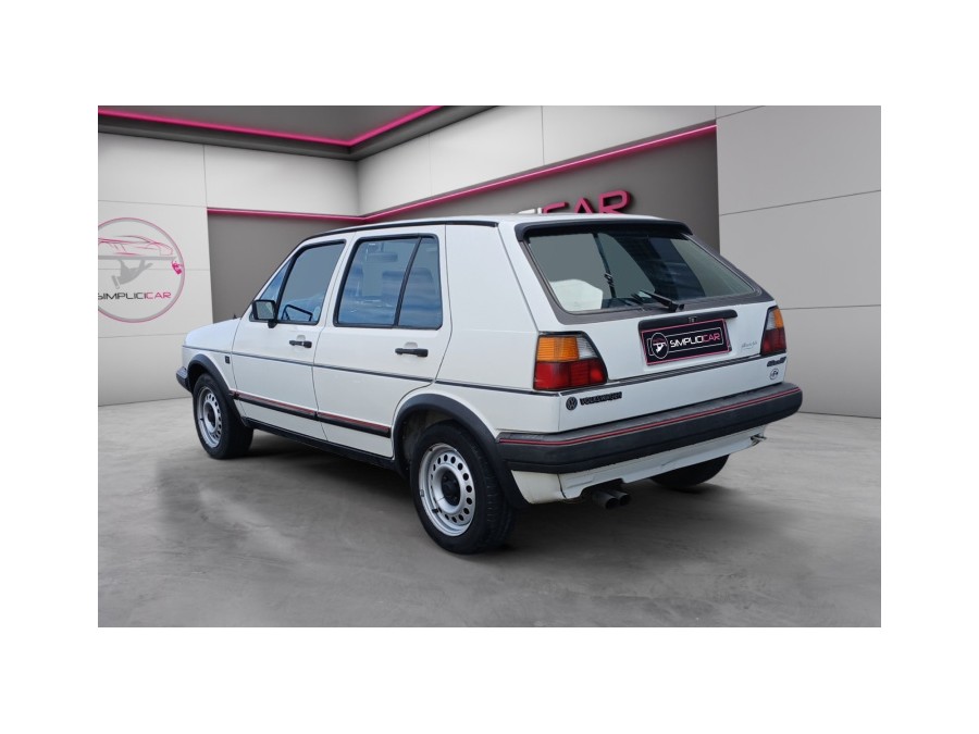VOLKSWAGEN d'occasion GOLF GTI de 1986 La Ciotat (13)﻿