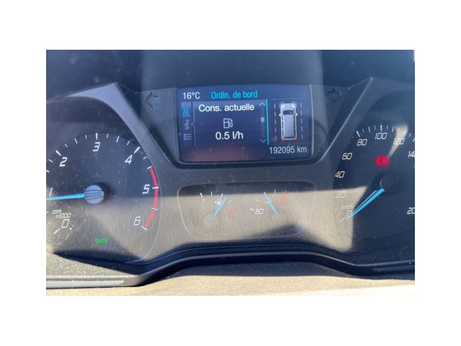 FORD d'occasion T.CUSTOM 2.2 CRDI 155 de 2013 Compiègne (60)﻿