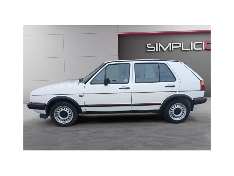 VOLKSWAGEN d'occasion GOLF GTI de 1986 La Ciotat (13)﻿