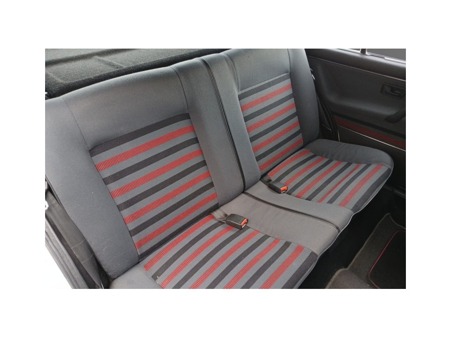 VOLKSWAGEN d'occasion GOLF GTI de 1986 La Ciotat (13)﻿