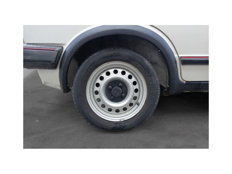 VOLKSWAGEN d'occasion GOLF GTI de 1986 La Ciotat (13)﻿