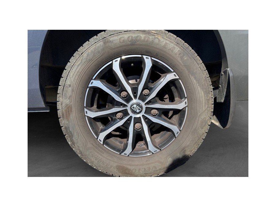 FORD d'occasion T.CUSTOM 2.2 CRDI 155 de 2013 Compiègne (60)﻿