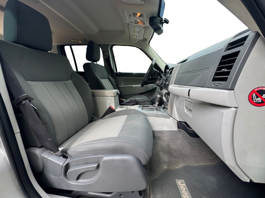 JEEP d'occasion CHEROKEE 2.8 CRD SPORT BA 5PTES de 2009 Orgeval