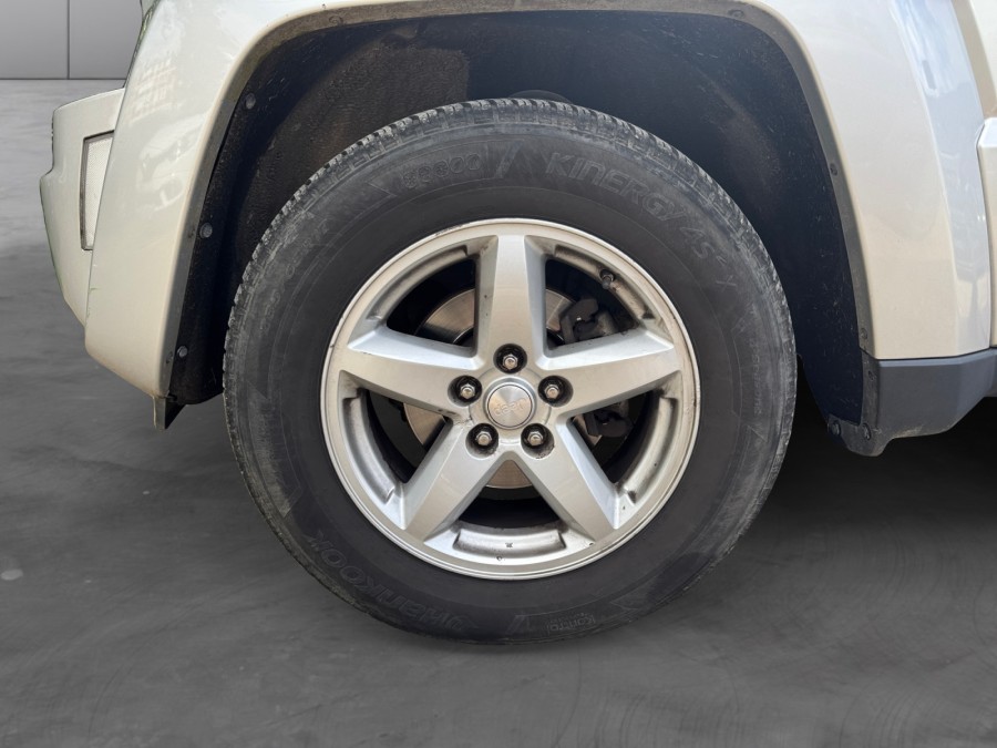 JEEP d'occasion CHEROKEE 2.8 CRD SPORT BA 5PTES de 2009 Orgeval