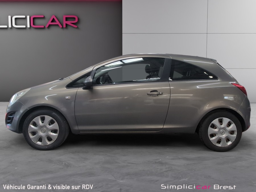 OPEL d'occasion CORSA 1.4 TWINPORT 100 COLOR EDITION de 2011 Brest