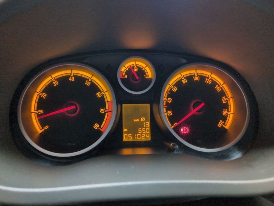 OPEL d'occasion CORSA 1.4 TWINPORT 100 COLOR EDITION de 2011 Brest