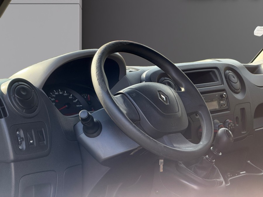 RENAULT d'occasion MASTER F3500 L2H2 DCI 125 PRO+ de 2016 Orleans