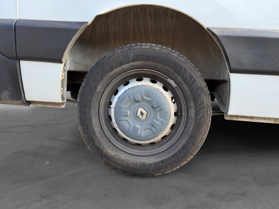 RENAULT d'occasion MASTER F3500 L2H2 DCI 125 PRO+ de 2016 Orleans