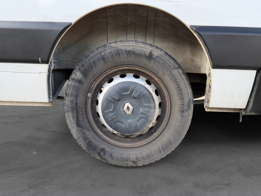 RENAULT d'occasion MASTER F3500 L2H2 DCI 125 PRO+ de 2016 Orleans