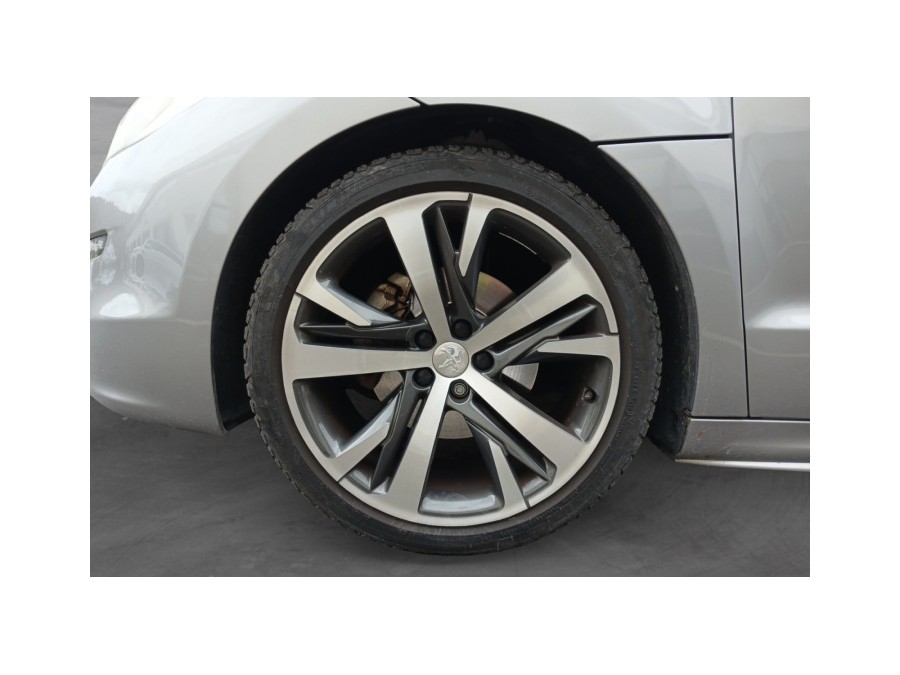 PEUGEOT d'occasion RCZ 1.6 THP 155 de 2014 La Ciotat (13)﻿