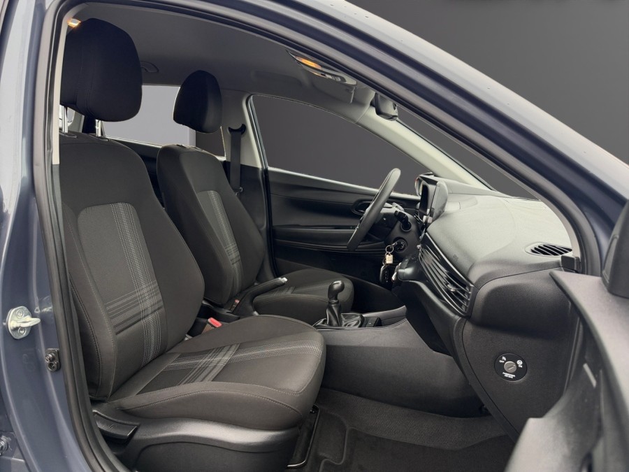 HYUNDAI d'occasion I20 1.2 84 INITIA de 2022 St Gaudens (31)﻿