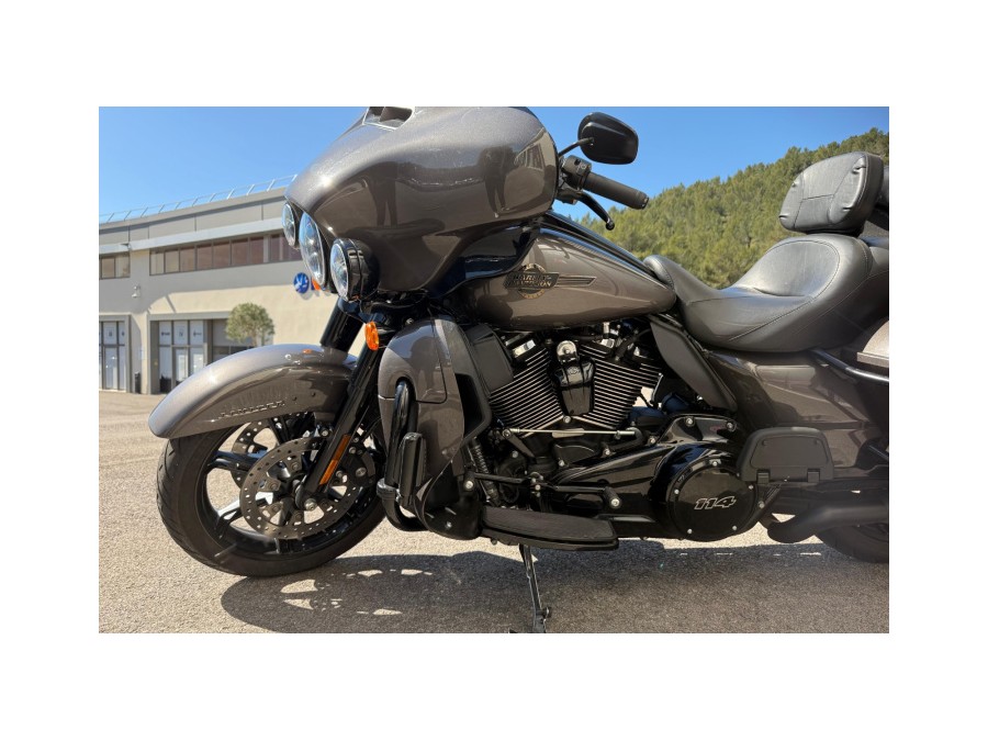 HARLEY DAVIDSON d'occasion FLHTK CVO ELECTRA ULTRA LIMITED de 2023 La