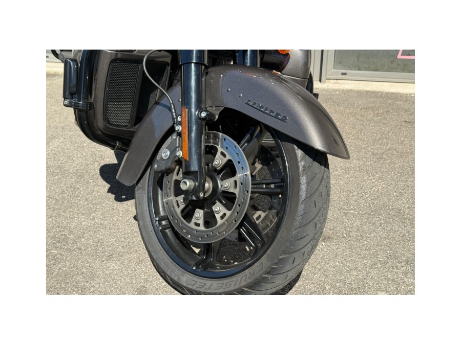 HARLEY DAVIDSON d'occasion FLHTK CVO ELECTRA ULTRA LIMITED de 2023 La