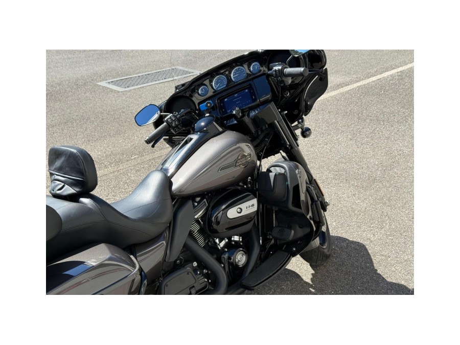 HARLEY DAVIDSON d'occasion FLHTK CVO ELECTRA ULTRA LIMITED de 2023 La
