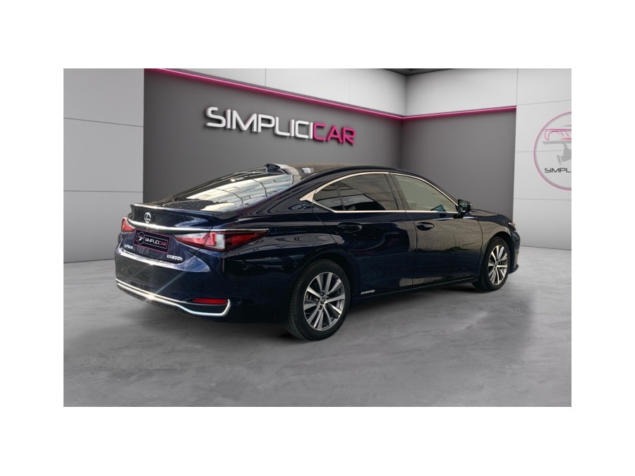 LEXUS d'occasion ES 300H LUXE de 2021 Montreuil (93)﻿