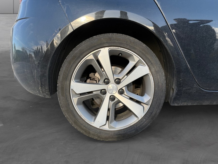 PEUGEOT d'occasion 308 1.2 130 Tech Edition EAT de 2020 Orleans (45)﻿