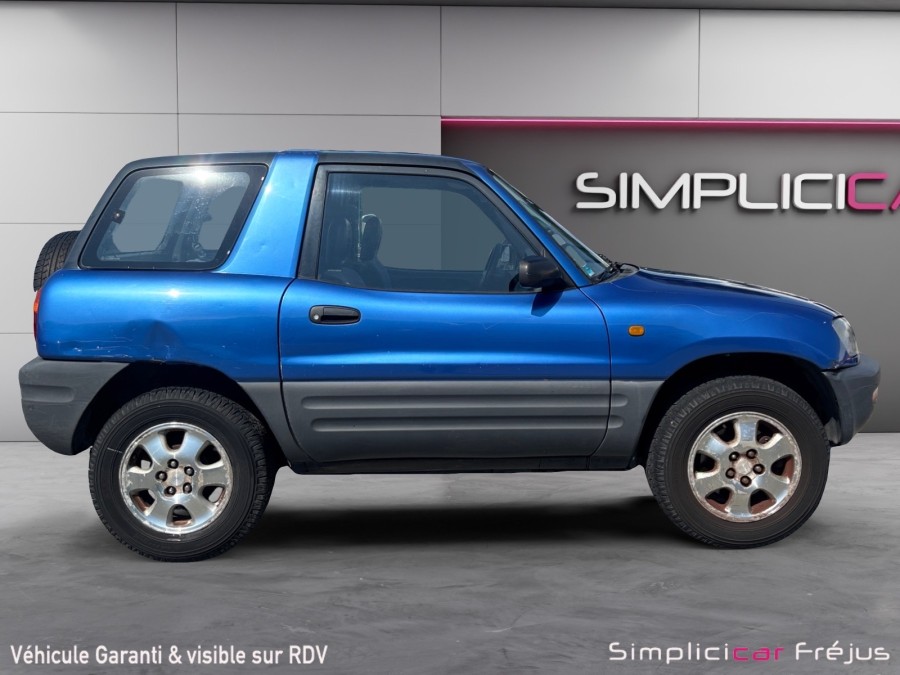 TOYOTA d'occasion RAV4 4X4 VX de 1995 Frejus (83)﻿