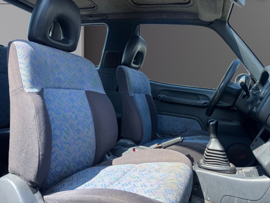 TOYOTA d'occasion RAV4 4X4 VX de 1995 Frejus (83)﻿