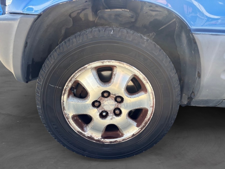 TOYOTA d'occasion RAV4 4X4 VX de 1995 Frejus (83)﻿