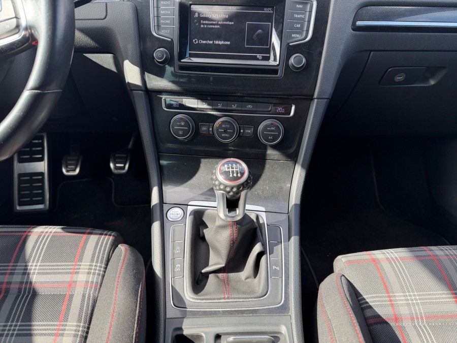 VOLKSWAGEN d'occasion GOLF 2.0 TSI 220 GTI de 2014 Besançon (25)﻿