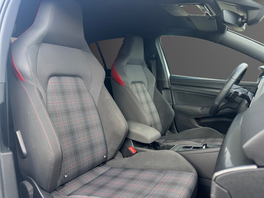 VOLKSWAGEN d'occasion GOLF VIII 2.0 TSI 245 GTI DSG de 2020 Poitiers