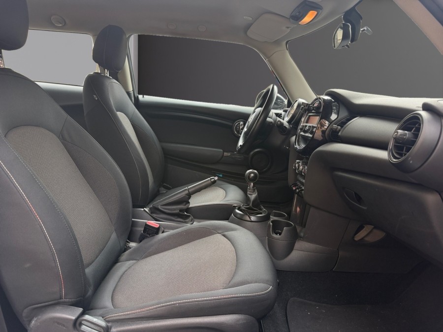 MINI d'occasion MINI ONE D 95 de 2014 Cannes (06)﻿