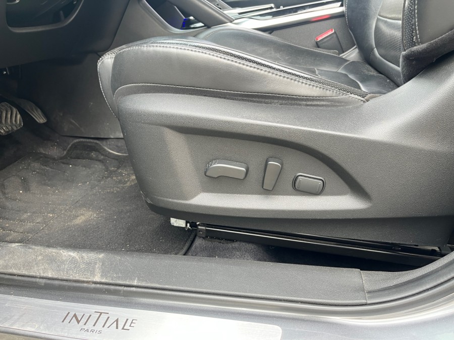 RENAULT d'occasion KOLEOS 2.0 DCI 175 INITIAL PARIS 4X4 X-TRONIC de